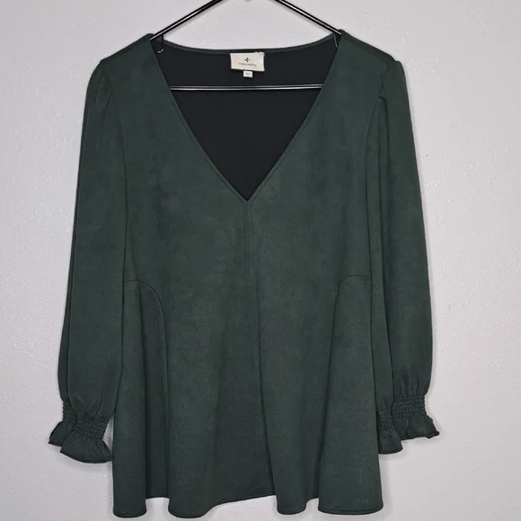 Tuckernuck Deep Green Blouse - Picture 4 of 15